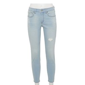High rise curvy jeans
